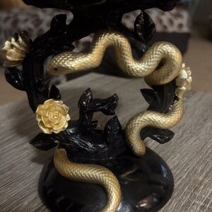 Black and gold snake candle holder